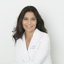 Elena Tévar