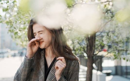 Alergia al polen: cómo afrontar una primavera más intensa