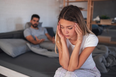 Una pareja discutiendo