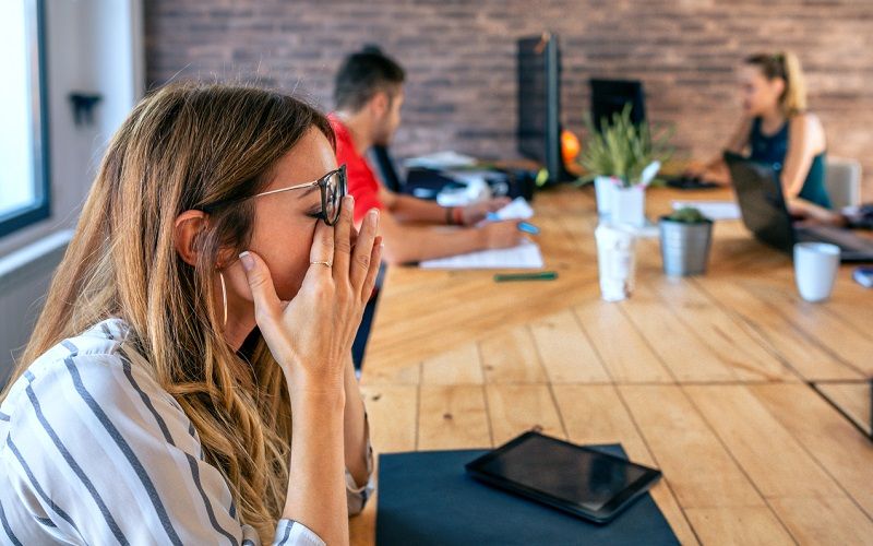 Pon fin al síndrome del usuario de las pantallas con las recomendaciones de nuestros especialistas